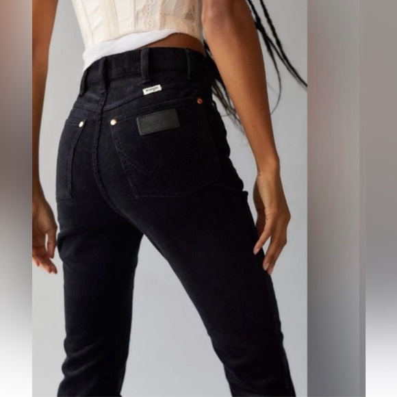 NWT Wrangler x FP Westward 626 High Rise Boot Corduroy Flare Pants Black 33/30 - Picture 3 of 15